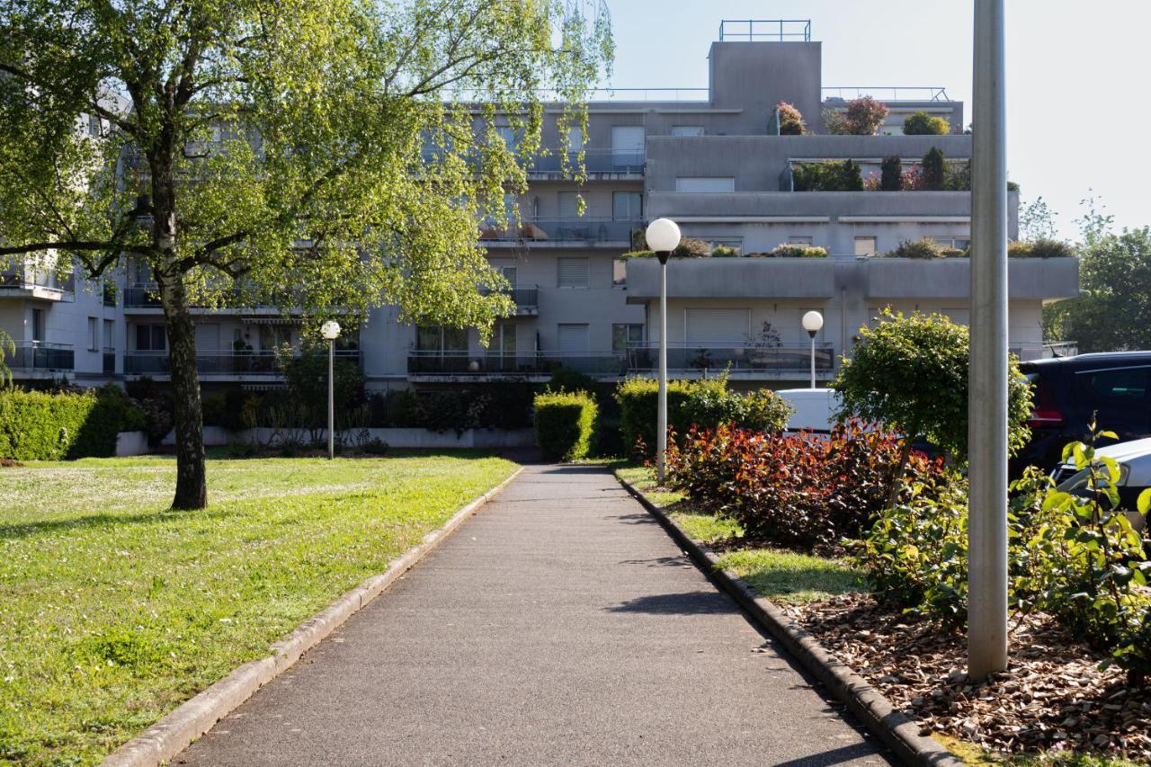 The Green Home - Quiet And Fully Equipped High-End Studio With Parking Courcouronnes Exterior photo